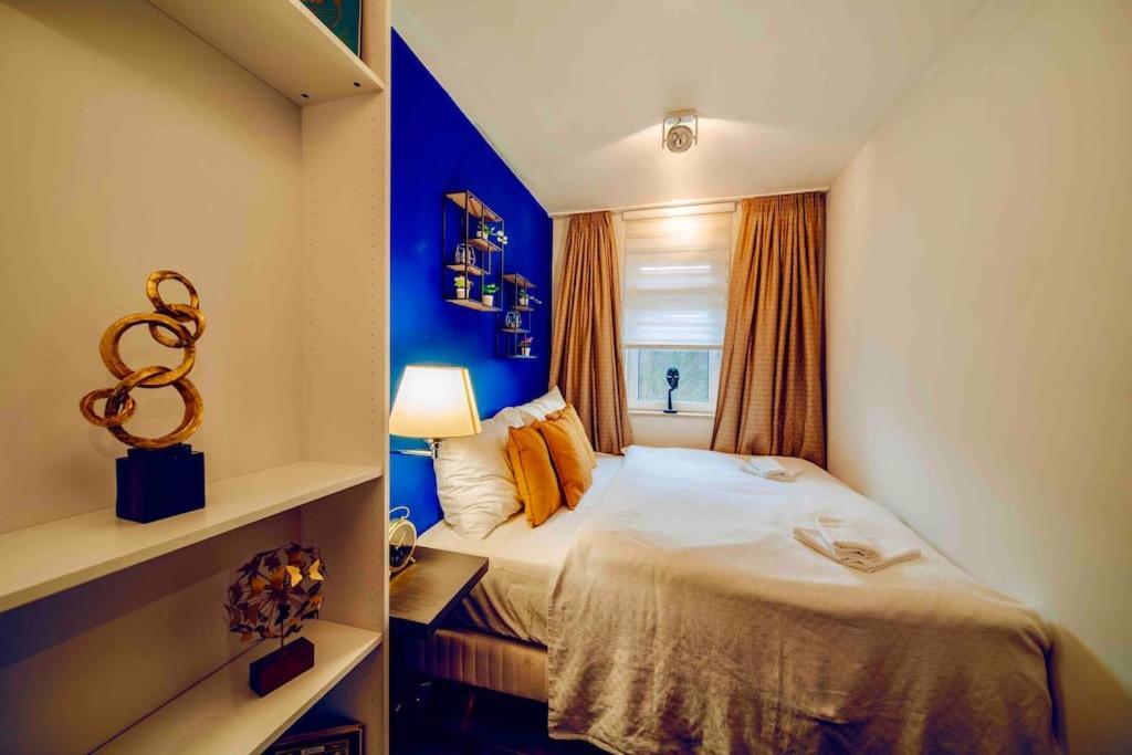 Lovely 3bd - Rooftop - Jacuzzi&sauna Апартаменты *
