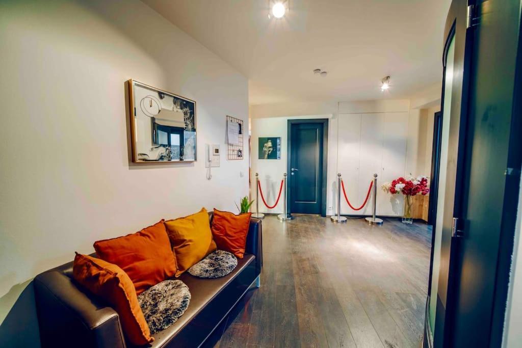 Lovely 3bd - Rooftop - Jacuzzi&sauna * Прага